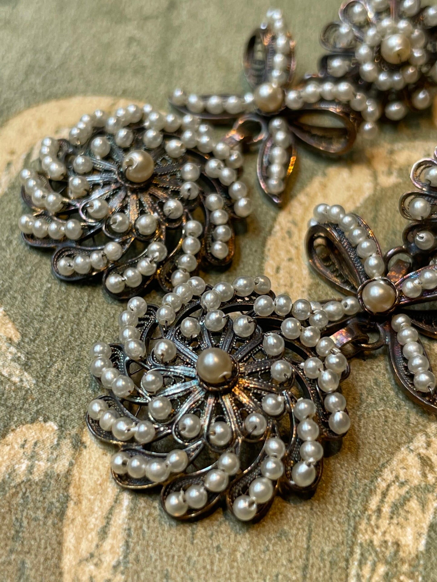 Orecchini con perle di vetro e vermeil, fine ‘700