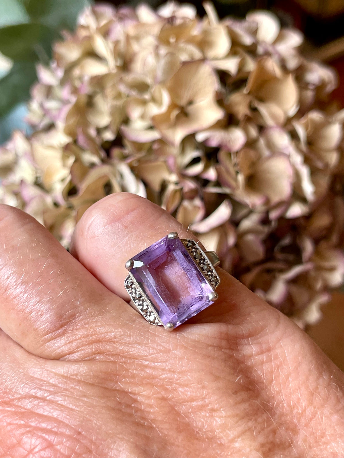 Raffinato anello Art Deco in argento e ametista