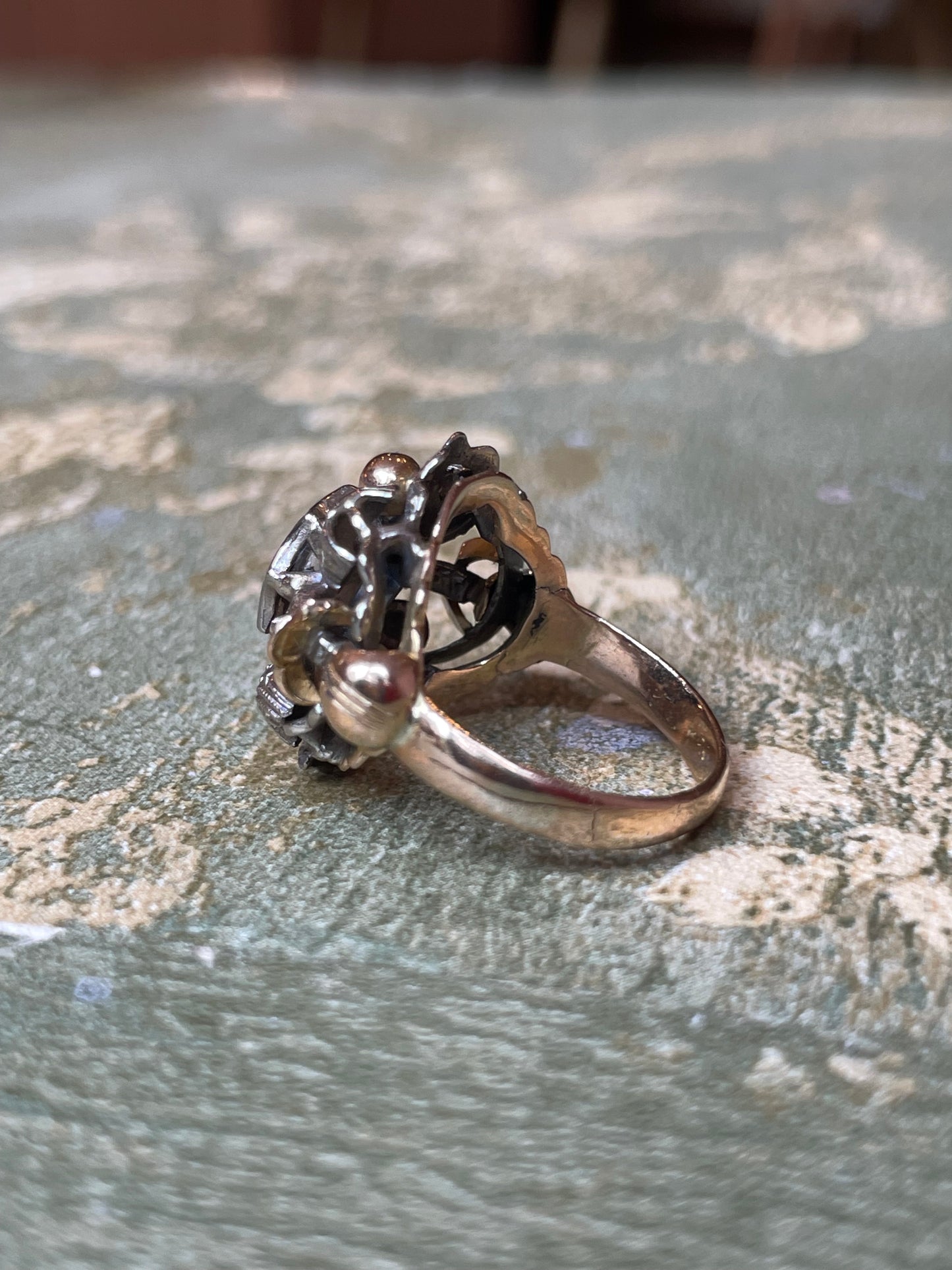 Elegante cocktail ring con diamante, anni ‘40