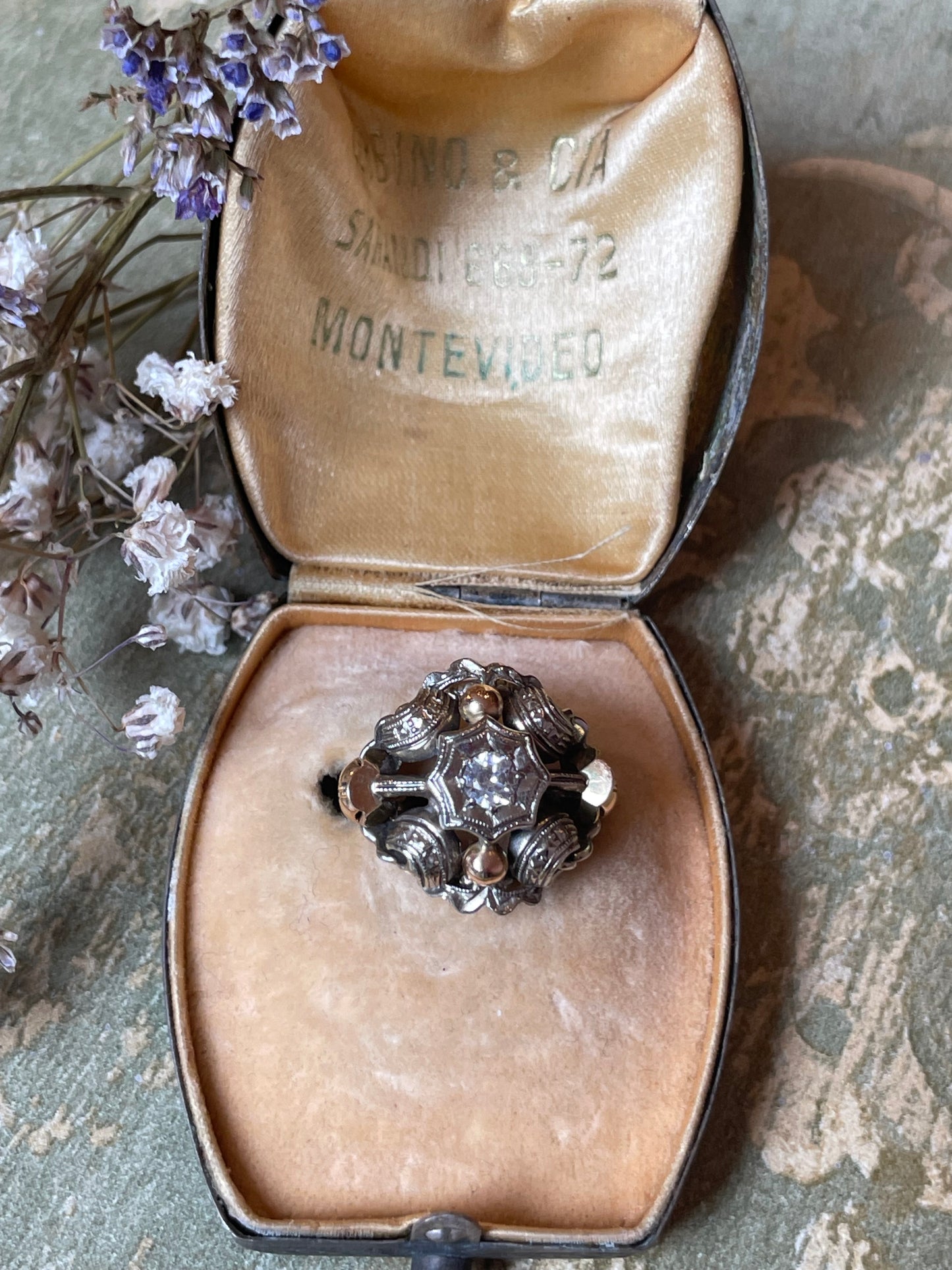 Elegante cocktail ring con diamante, anni ‘40