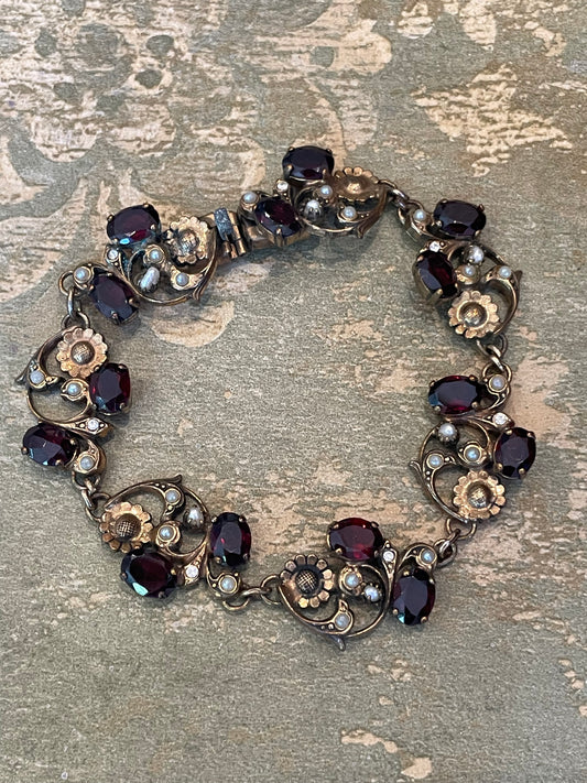 Romantico bracciale con decoro floreale, anni ‘50