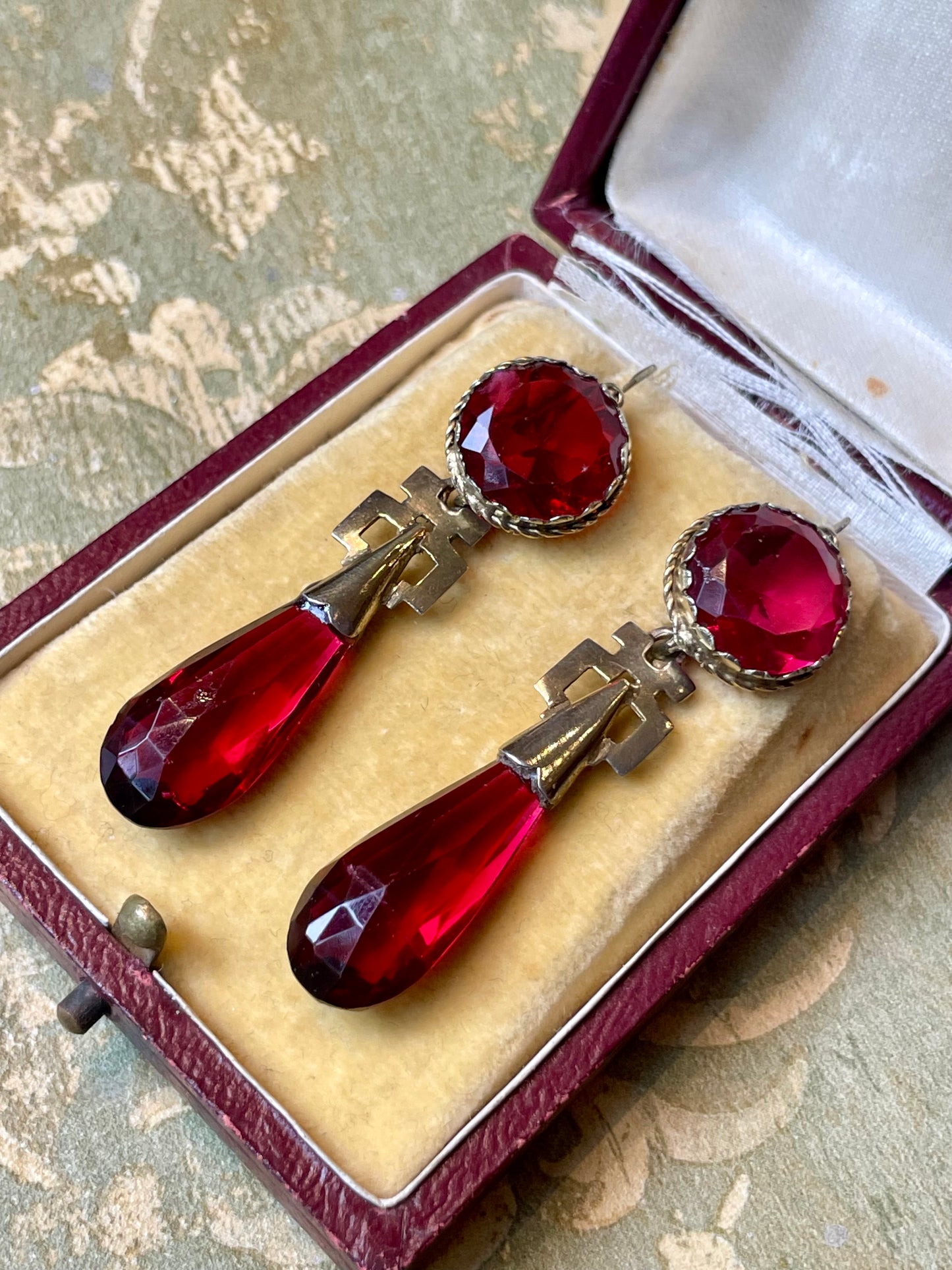 Meravigliosi orecchini Drop in paste e vermeil, 1810/20