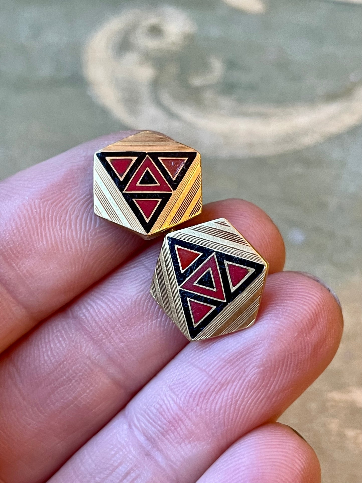 Gemelli Art Deco in oro e smalti, anni ‘30/40