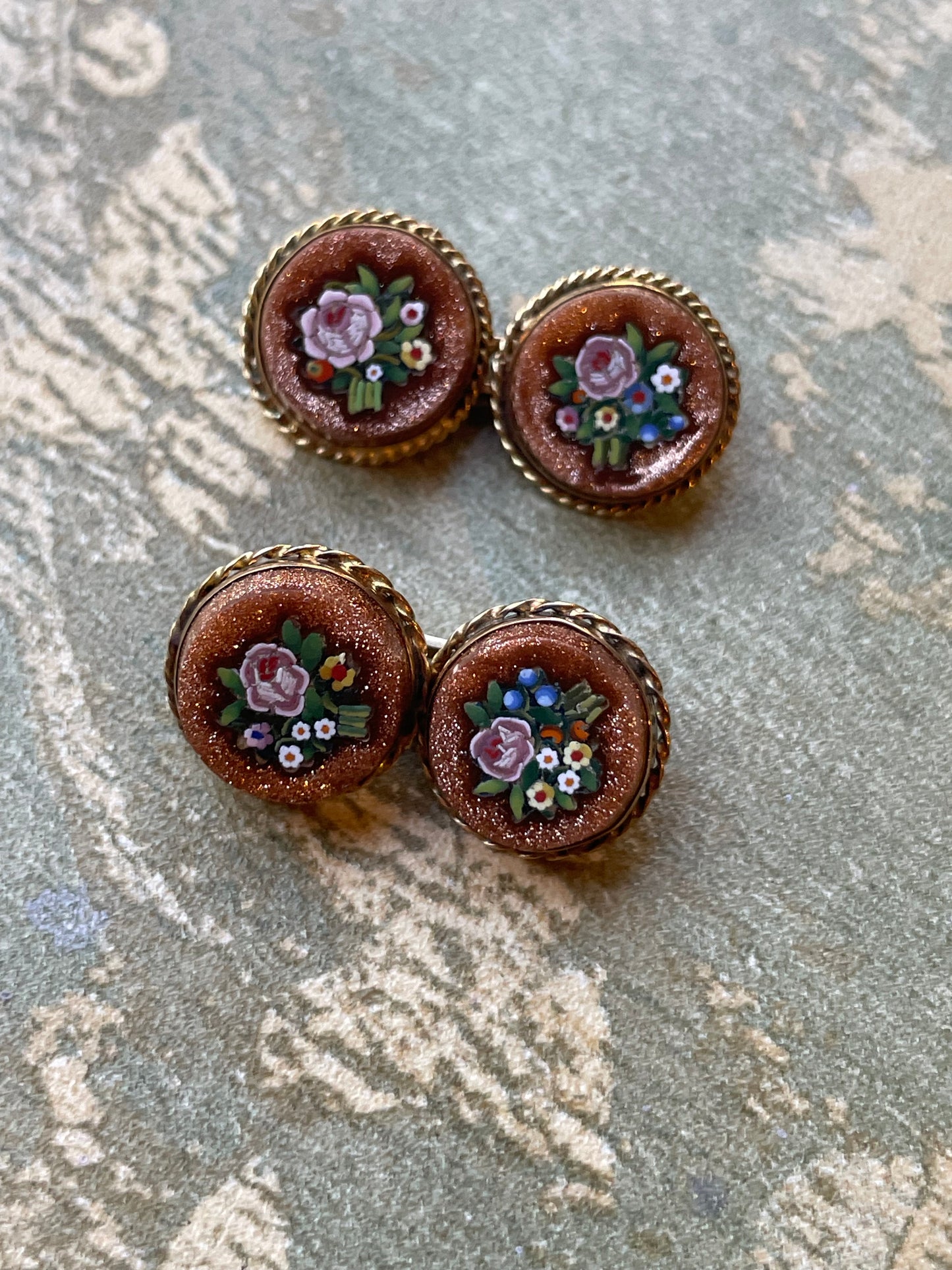 Raffinati gemelli doppi in aventurina e micromosaico, prima metà Ottocento