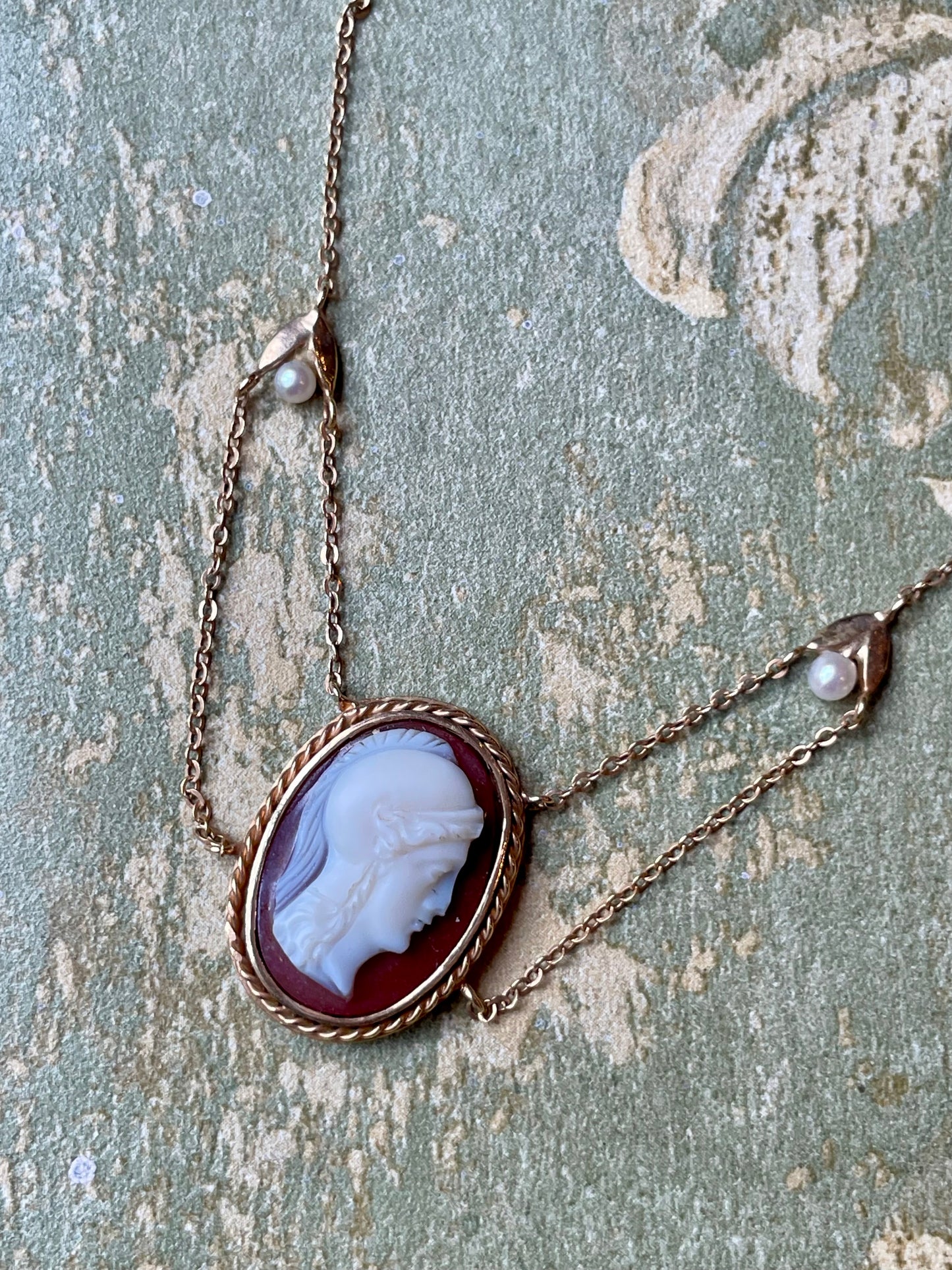 Elegante collana con cammeo, epoca vittoriana