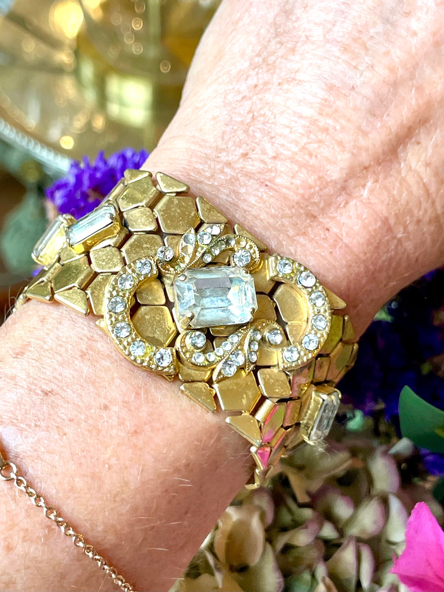 Luminoso Bracciale a maglia nido d’ape con strass, anni ‘50