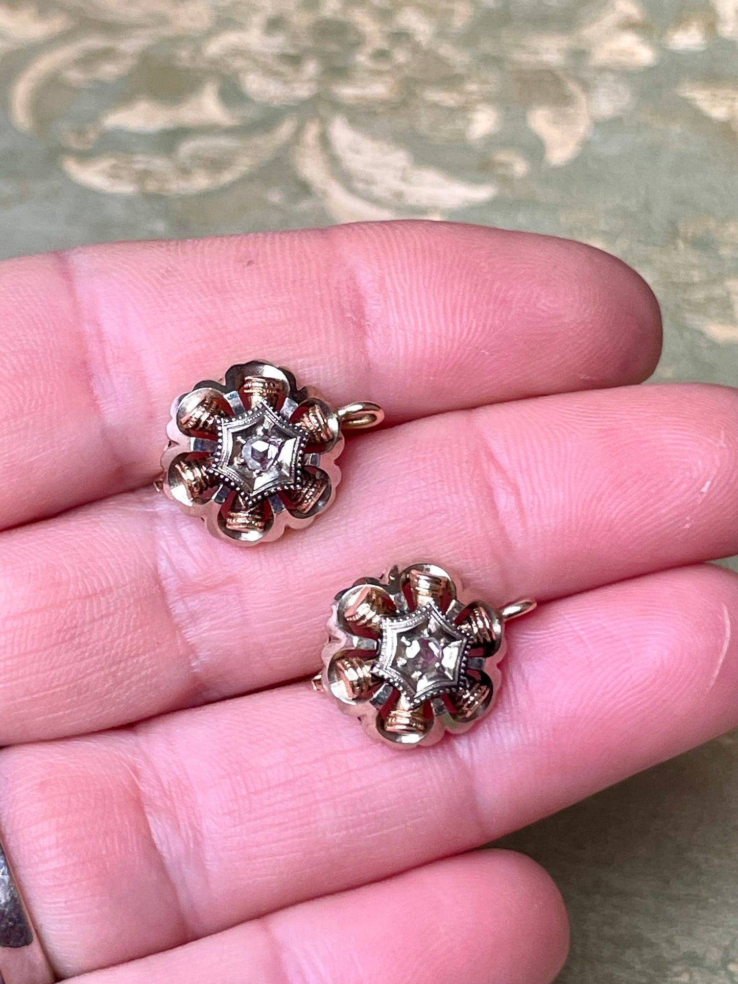 Indimenticabili orecchini con diamanti, anni ‘40/50