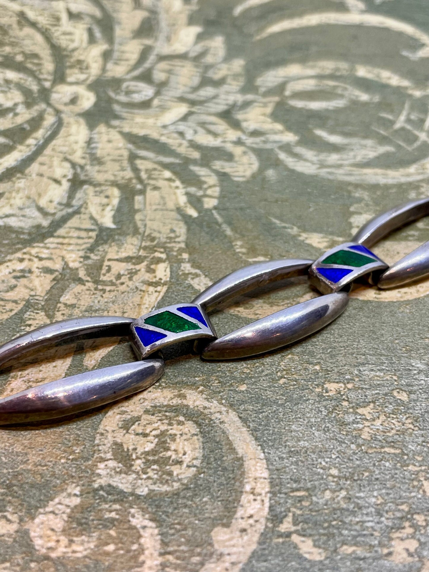 Bracciale in argento e smalti, anni ’70