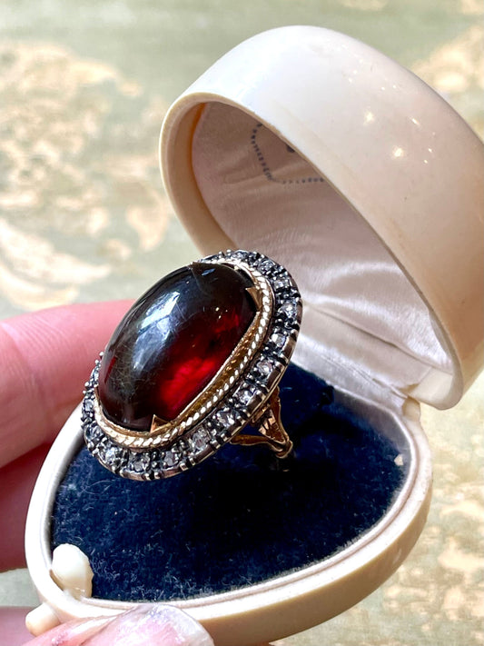 La simetite, l’ambra rossa siciliana