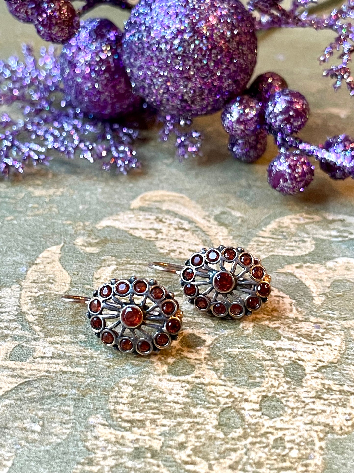 Orecchini con granato spessartite e vermeil, anni ‘50