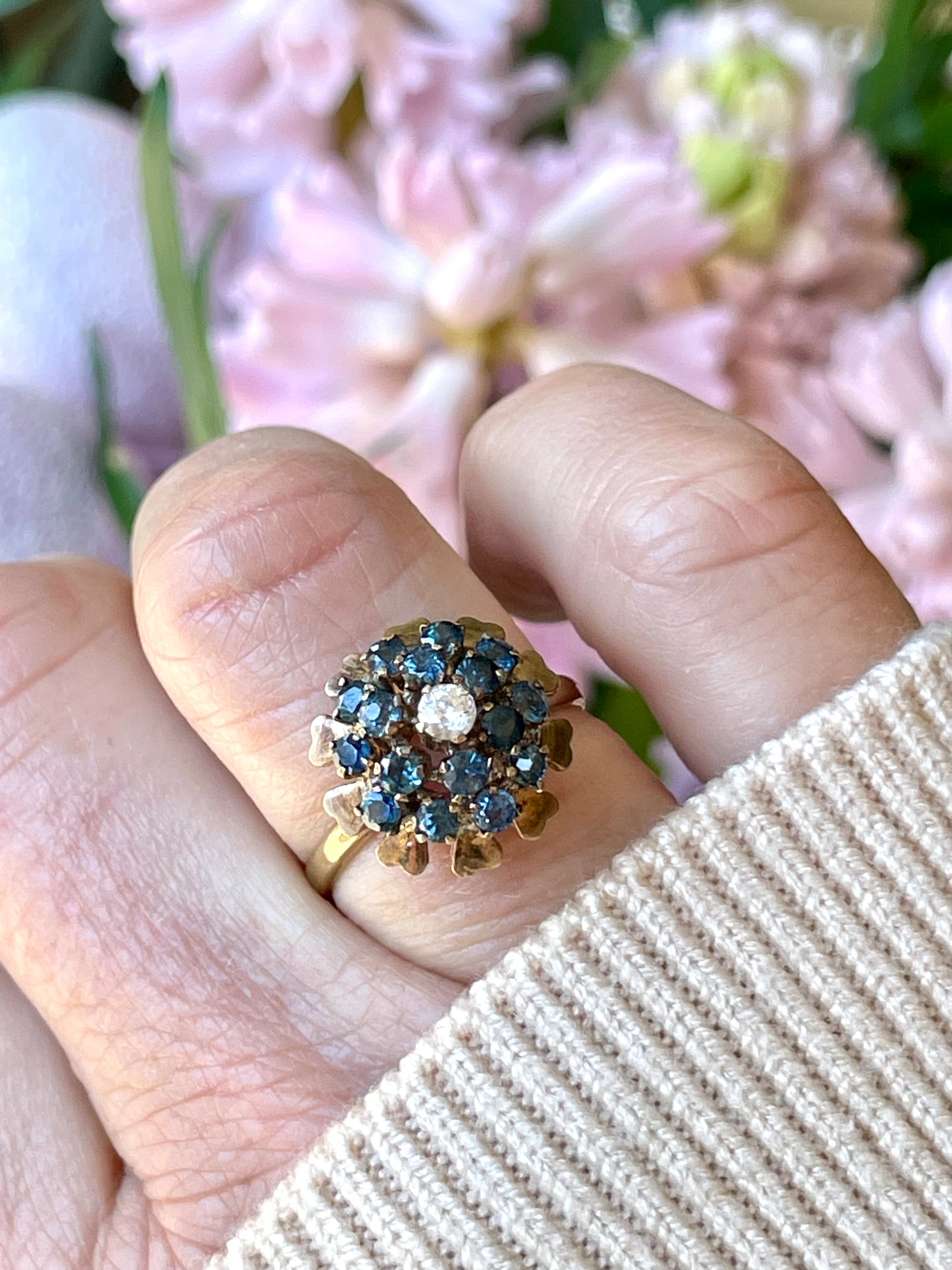 Romantico anello a palloncino con zaffiri e diamante, anni ‘50
