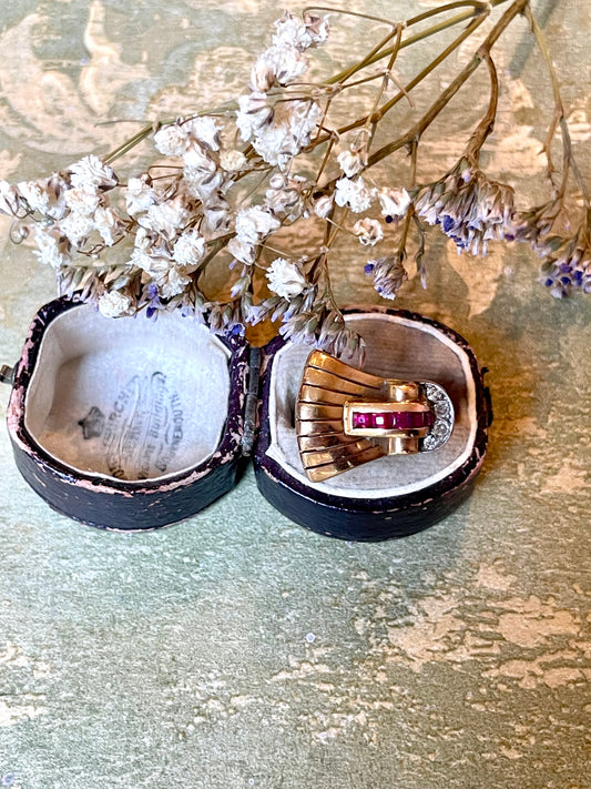 Affascinante anello Tank anni ‘40