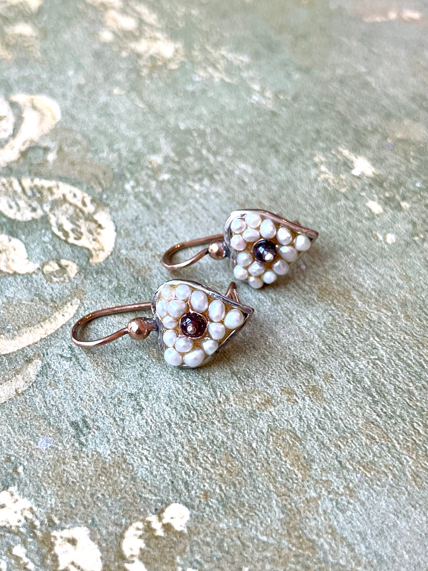 Romantici orecchini in argento rosa e perle, anni ‘80