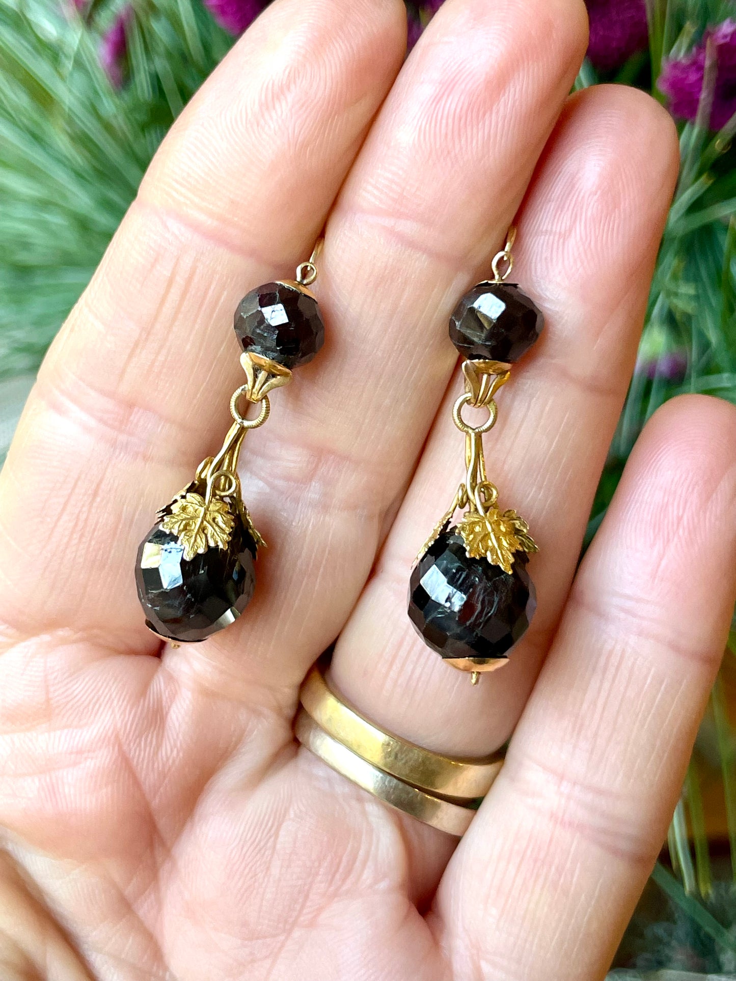 Romantici orecchini Jour et Nuit in granati, epoca vittoriana