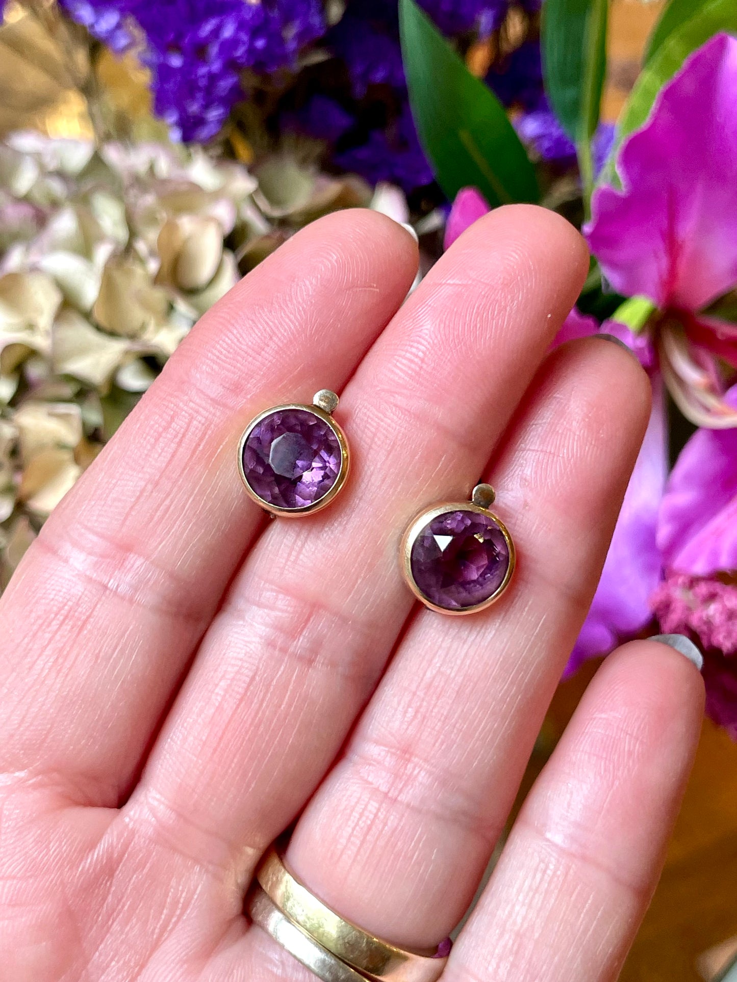 Orecchino Dolce Romanticismo con ametiste, anni ‘40