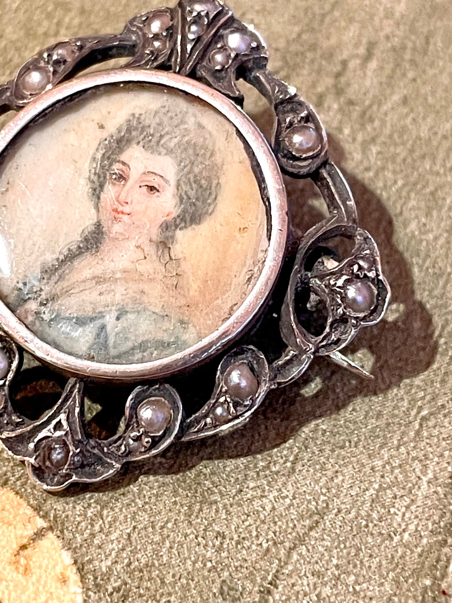 Spilla in argento con miniatura, epoca edoardiana