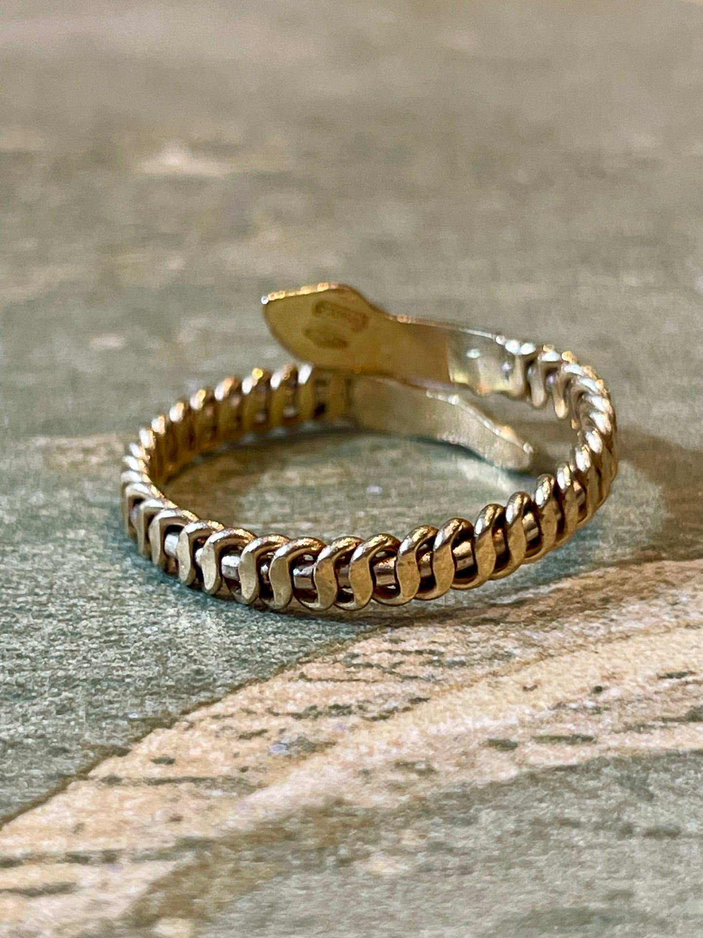 Raffinato anello con serpente, anni ‘60