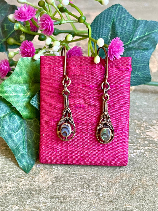 Romantici orecchini Art Nouveau con opali