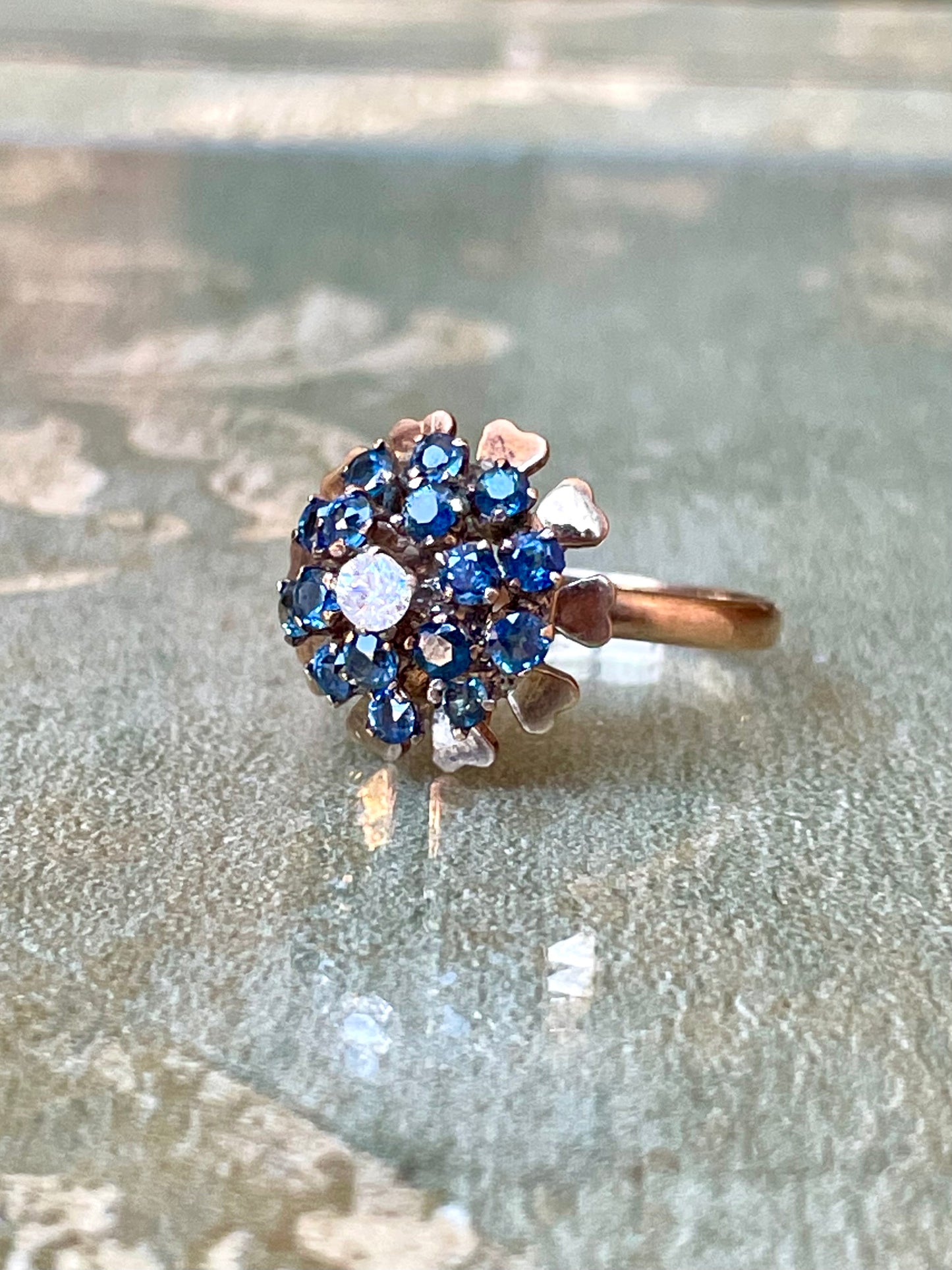 Romantico anello a palloncino con zaffiri e diamante, anni ‘50