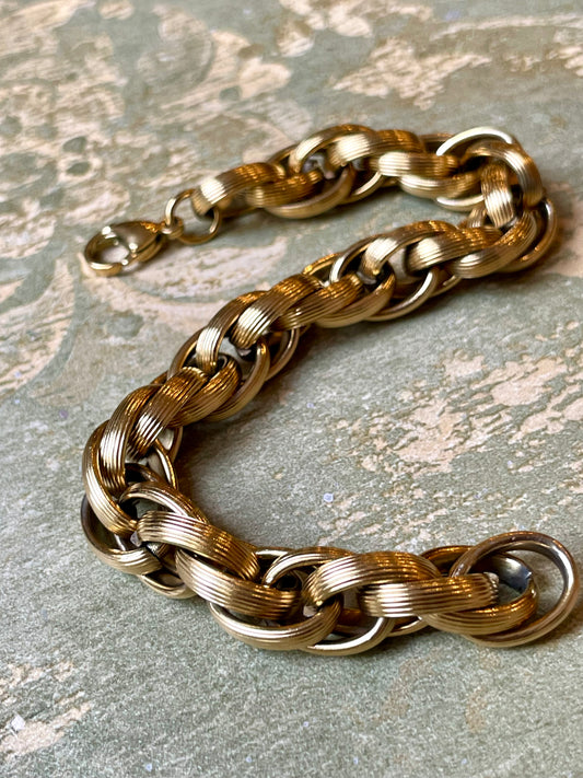 Bracciale Daisy in maglia dorata, anni ‘60