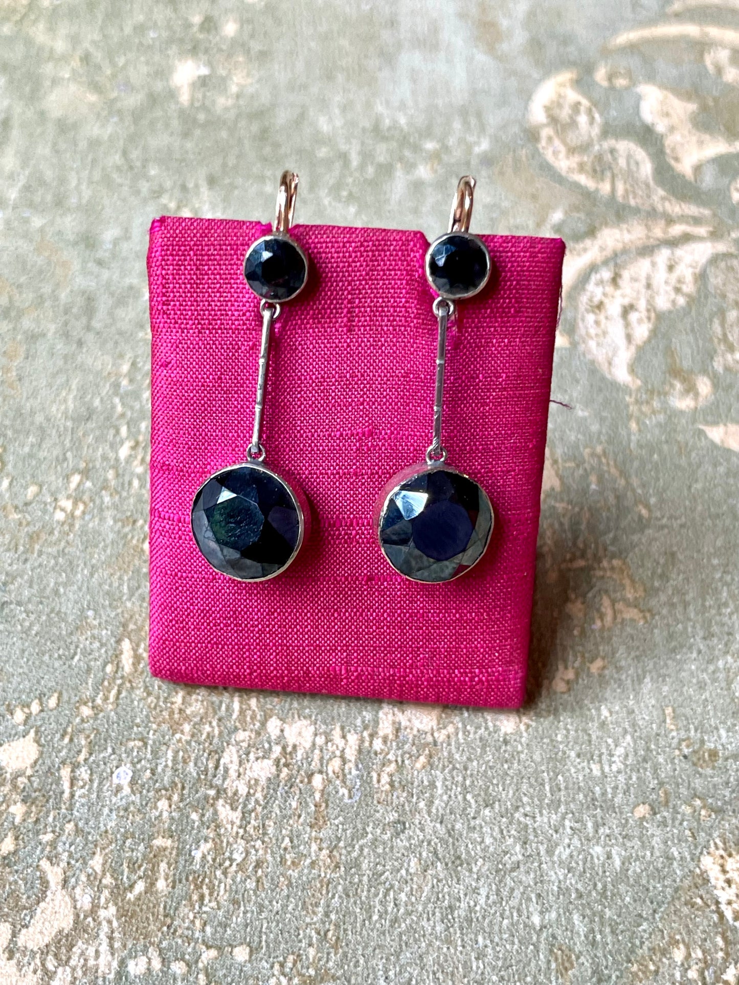Stupendi orecchini Art Deco in ematite