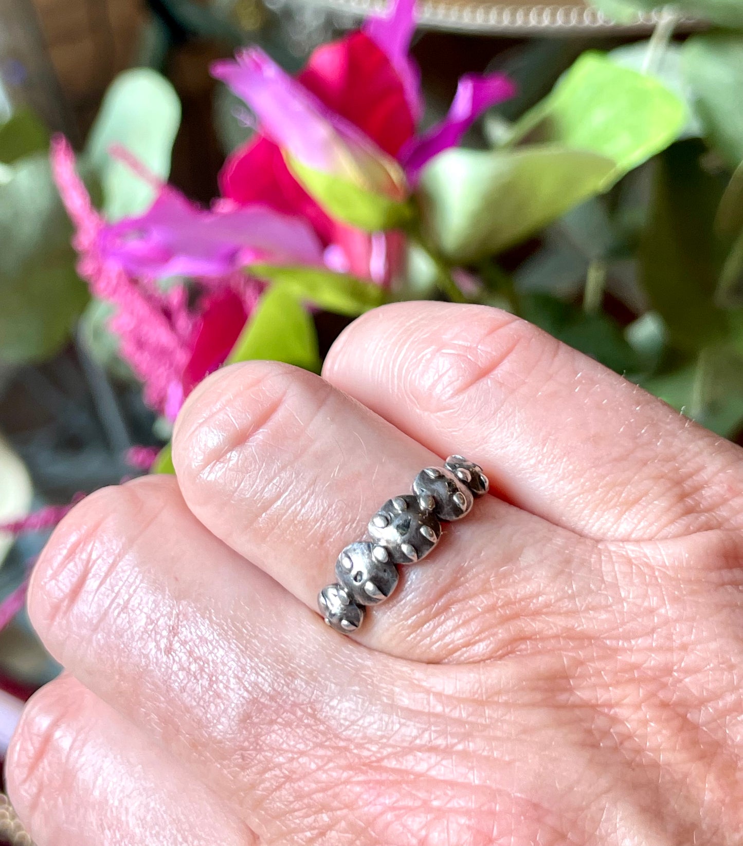 Cluster ring in argento, oro e rosette di diamanti, epoca georgiana