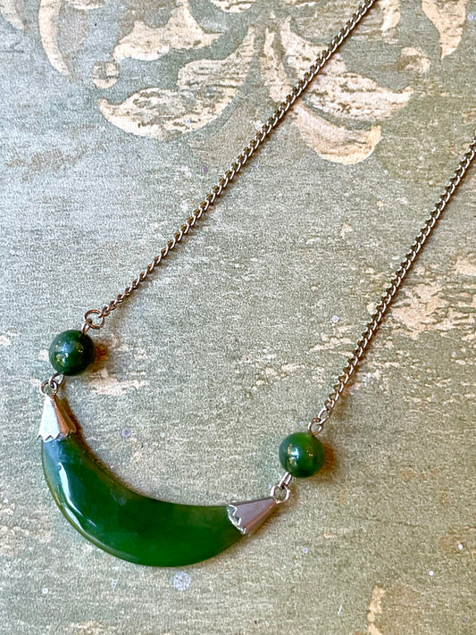 Affascinante collana in argento e nefrite Cowell, anni ‘60/70