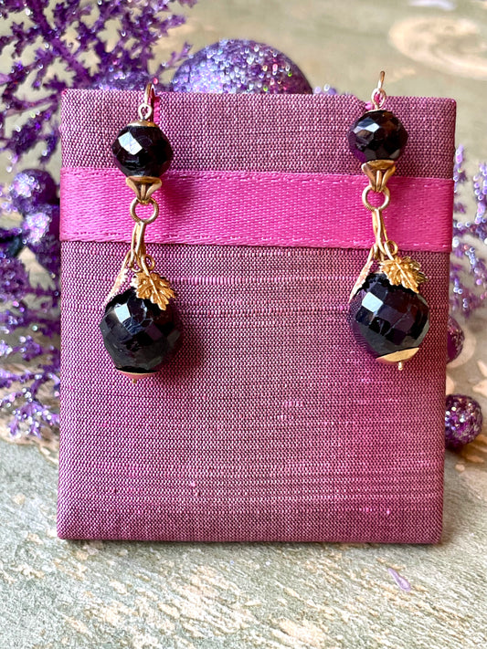 Romantici orecchini Jour et Nuit in granati, epoca vittoriana