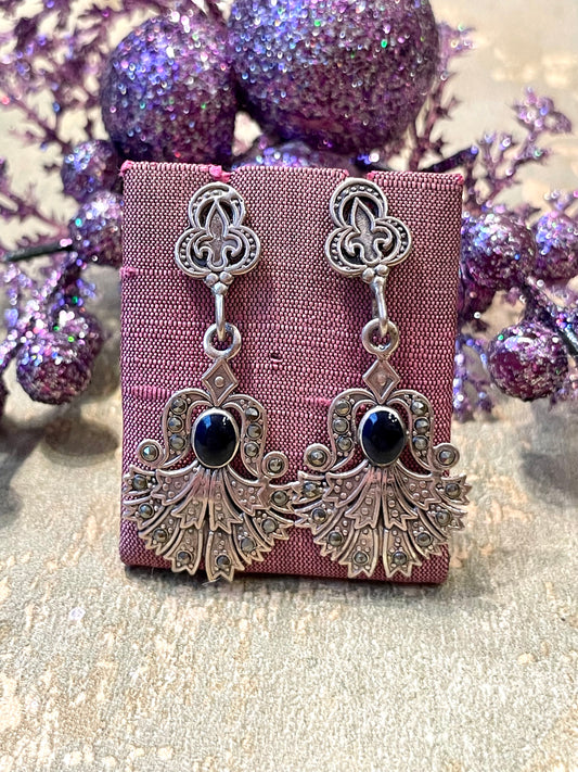 Eleganti orecchini in argento e onice, anni ‘50