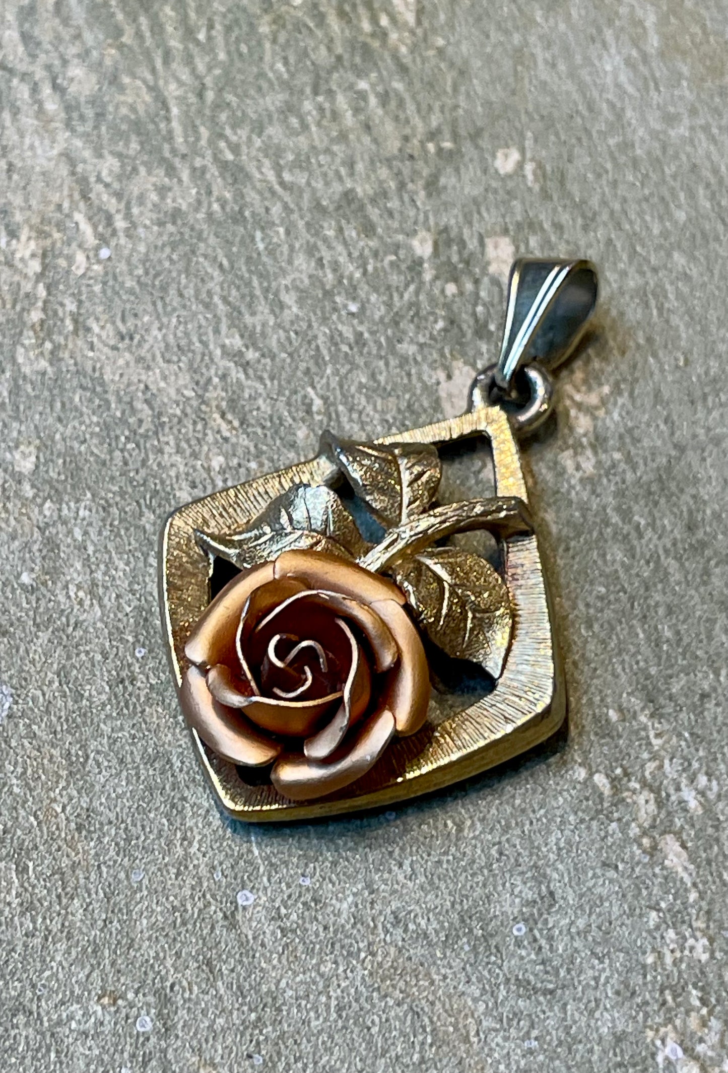 Pendente Rosa Art Deco