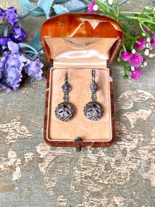 Romantici orecchini Art Deco con diamanti