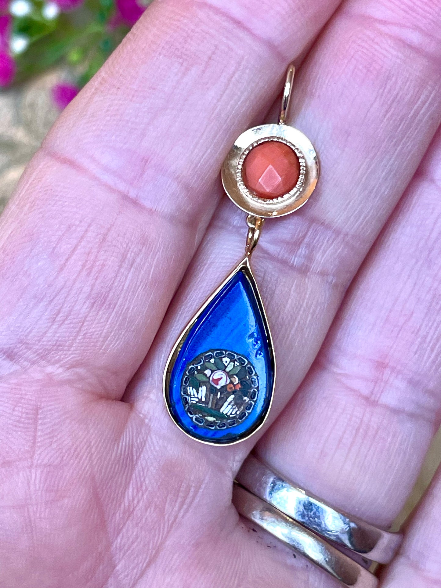 Raffinato pendente con goccia in micromosaico, seconda metà dell’Ottocento