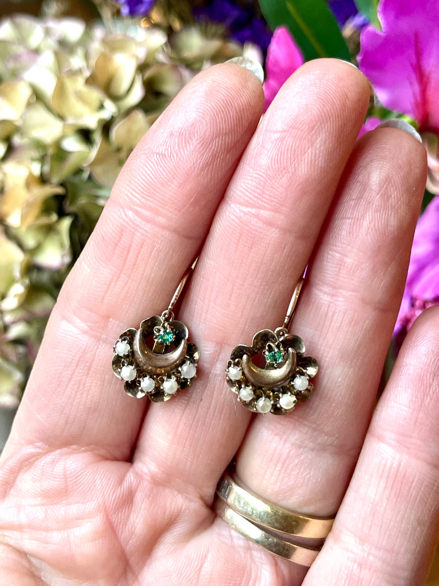 Romantici orecchini dormeuse in oro rosa e perle, Italia del sud, epoca borbonica