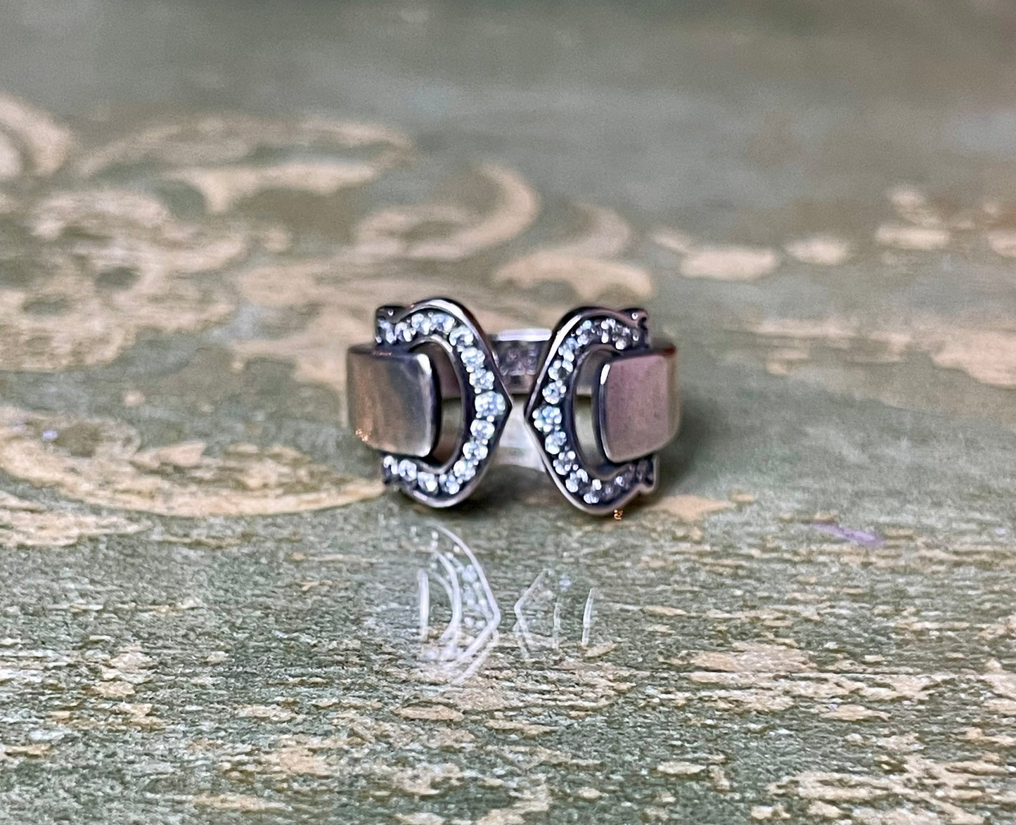 Anello a fascia in argento e zirconi, anni ‘80