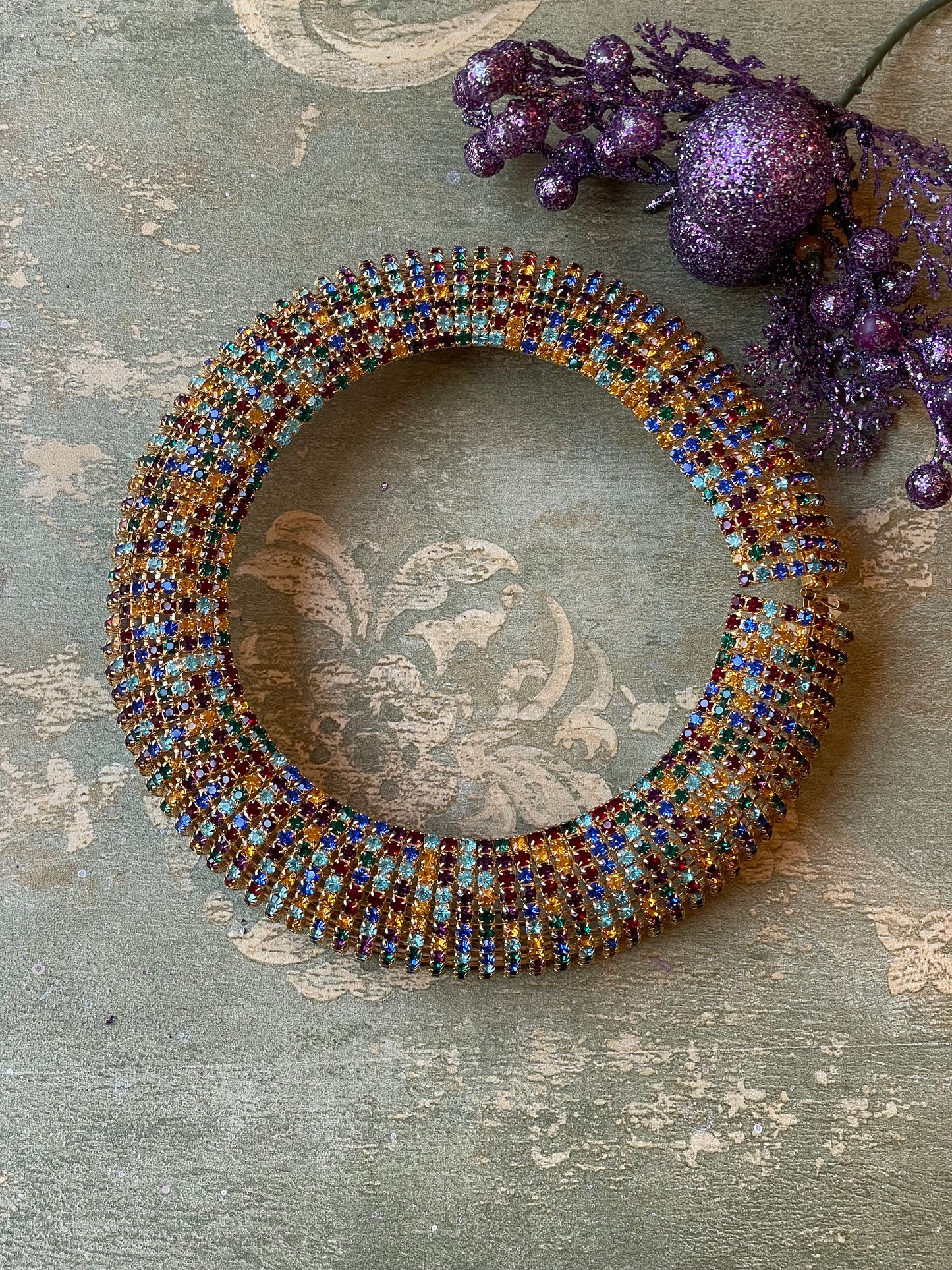 Choker bombato in cristalli multicolor, anni ‘80