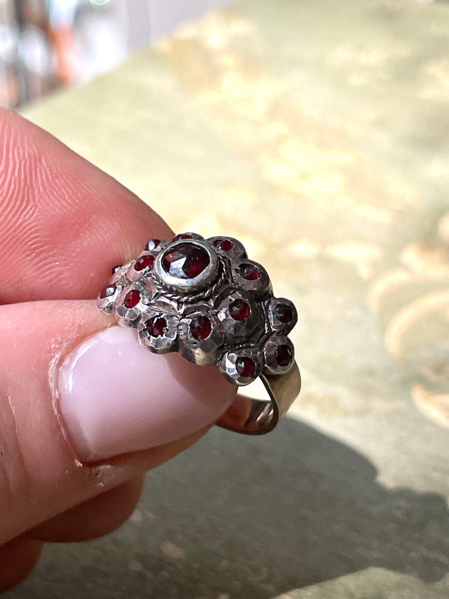 Chianina ring with garnets, Georgian