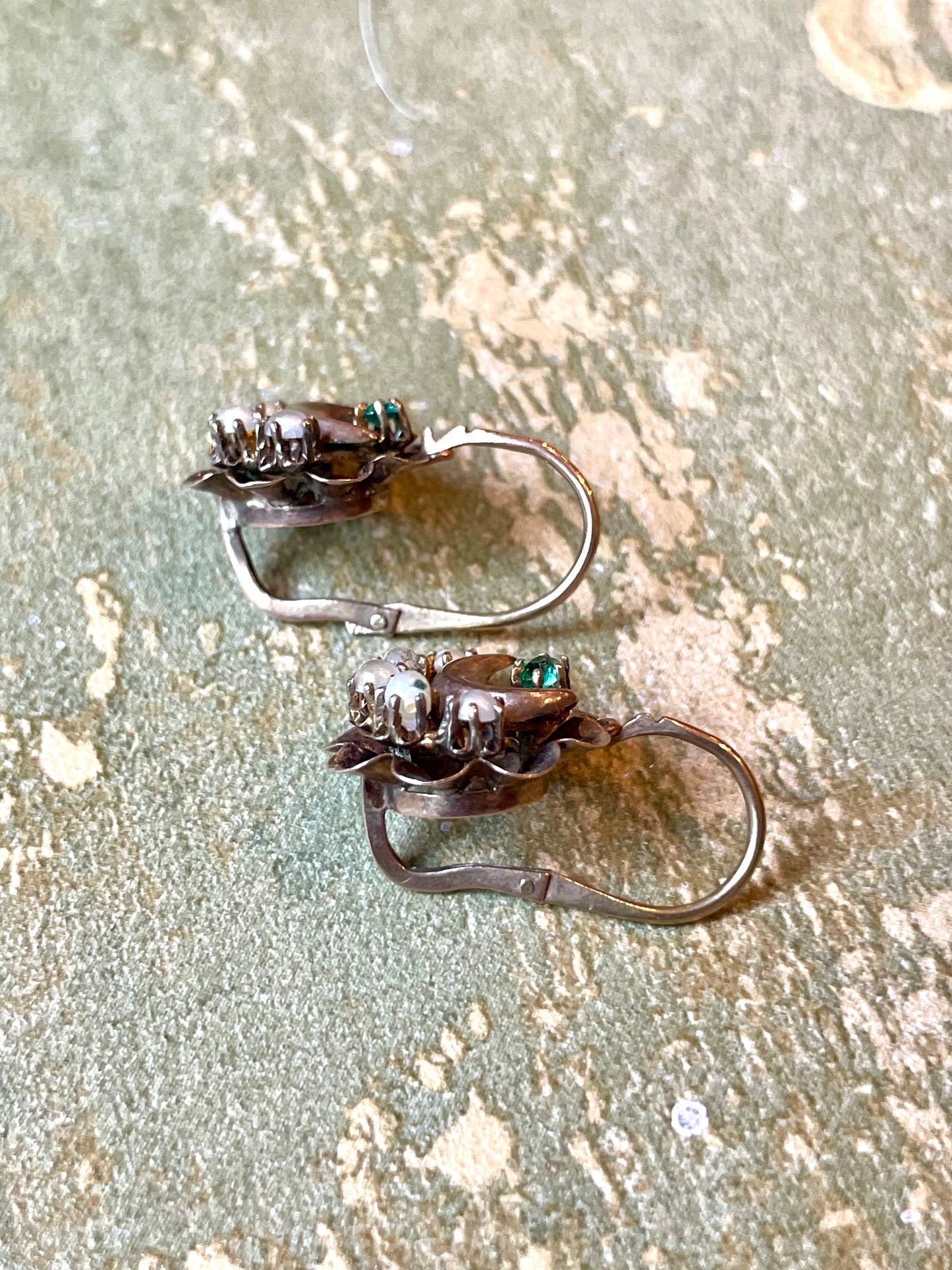 Romantici orecchini dormeuse in oro rosa e perle, Italia del sud, epoca borbonica