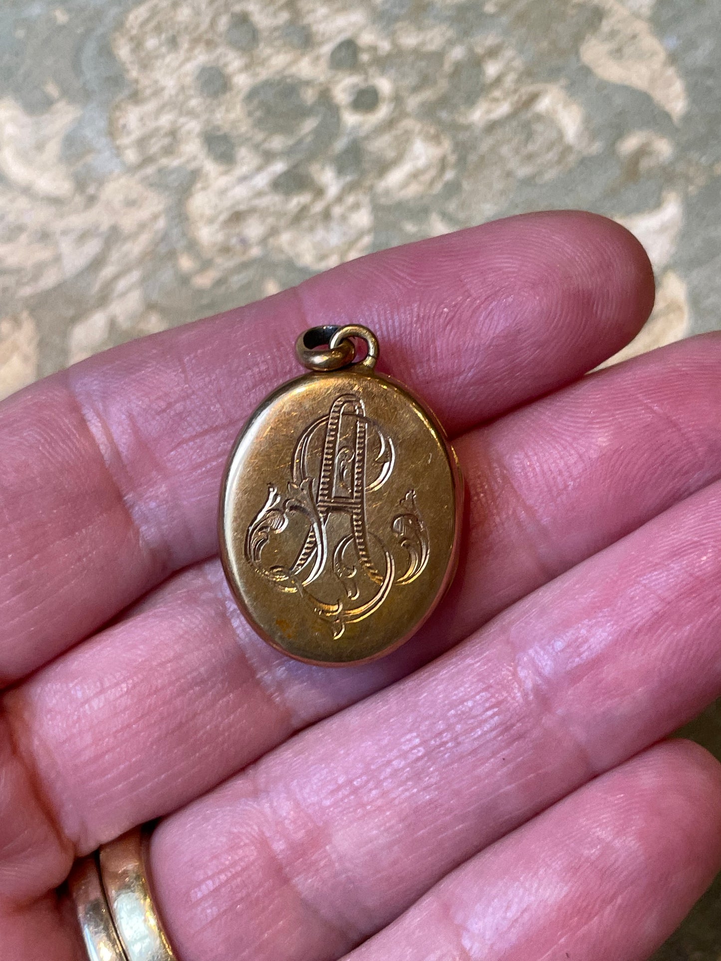 Pendente locket con miniatura dipinta, epoca vittoriana