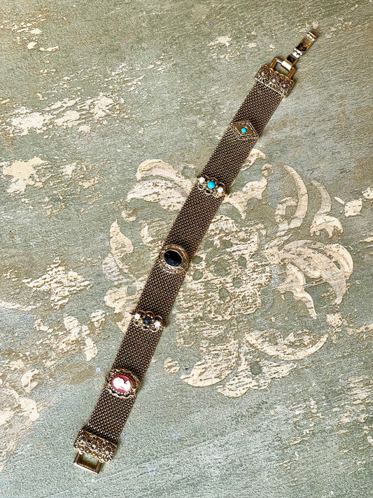 Elegante bracciale in maglia dorata, Goldette, anni ‘50