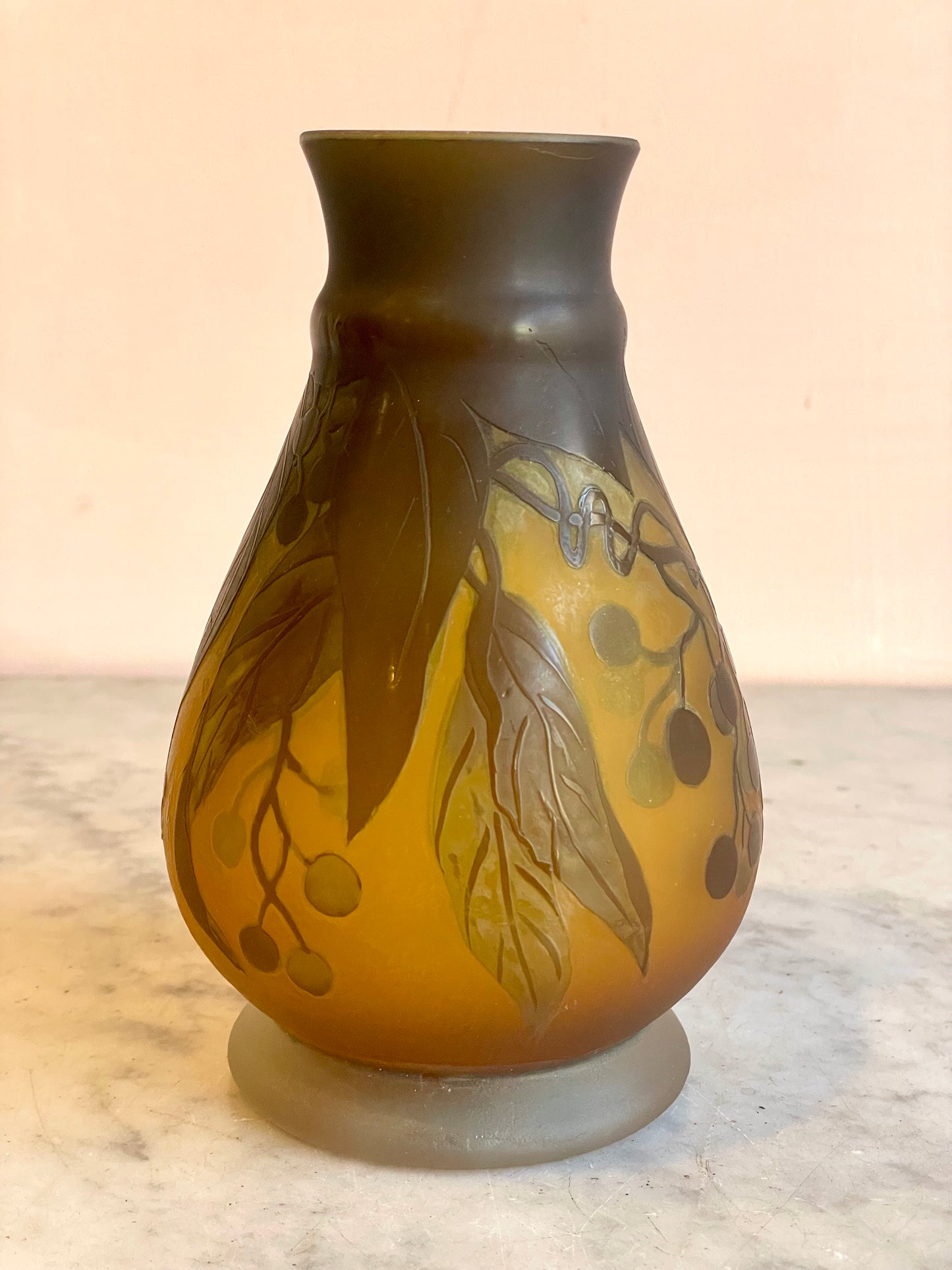 Vaso in vetro cammeo firmato Galle’, Francia, 1910/20