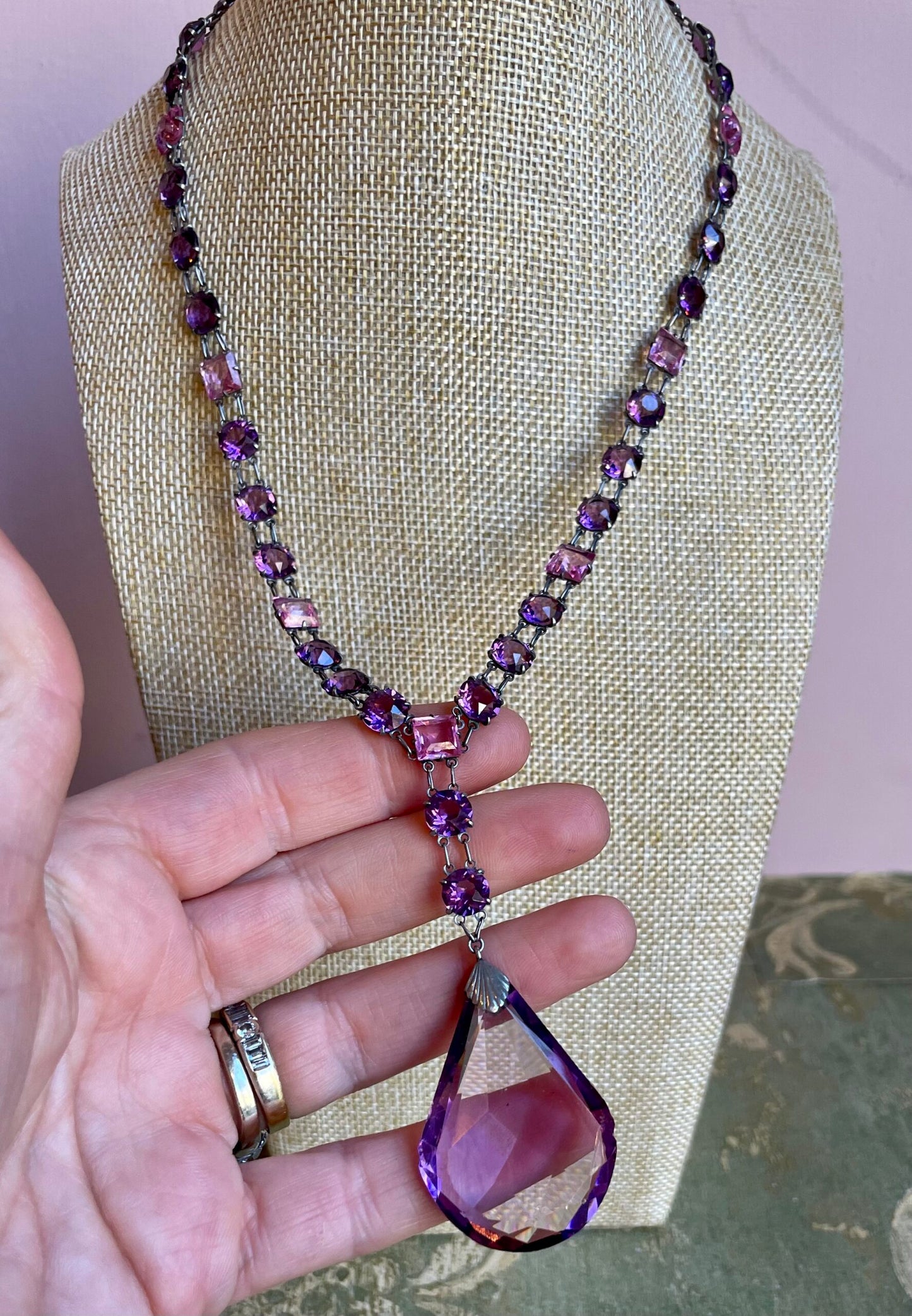 Long crystal necklace, 1920s Art Deco