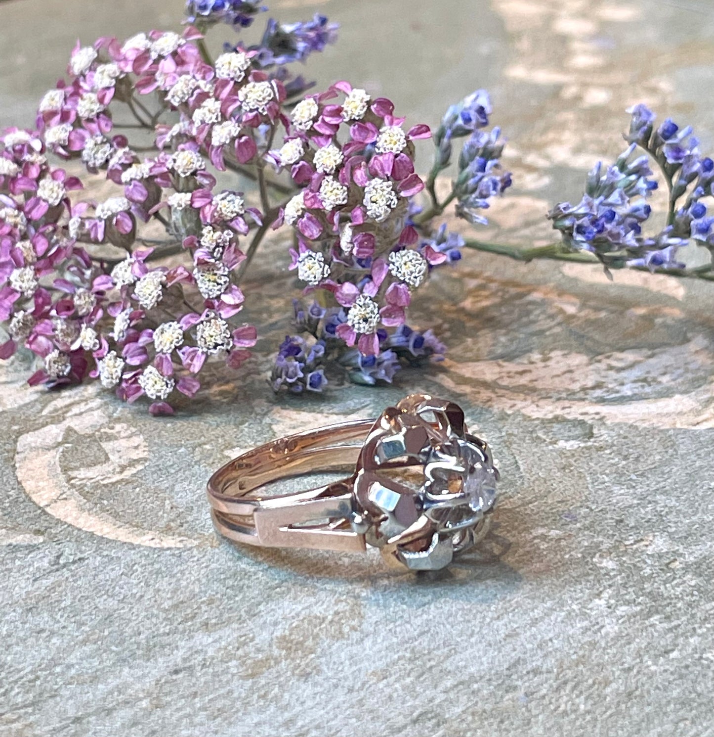 Affascinante cocktail ring con diamante, anni ‘40