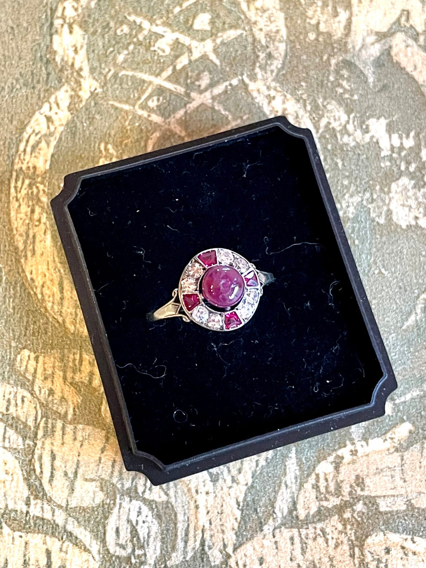 Art Deco ring with rubies