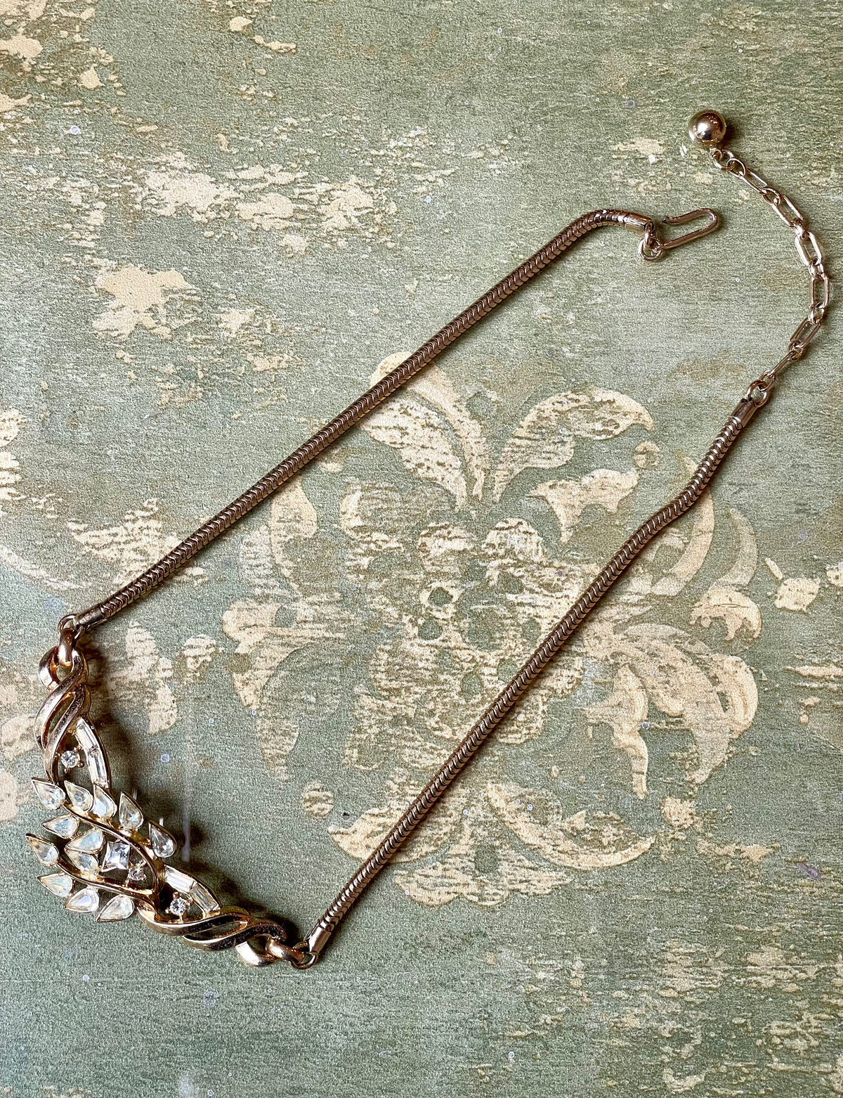 Luminosa collana girocollo, Trifari, anni ‘40/50