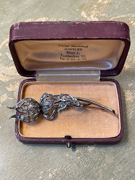 Romantica spilla vittoriana bocciolo di rosa con rosette di diamanti