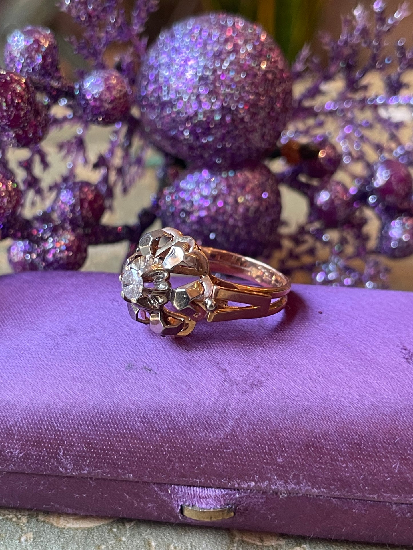 Cocktail ring in oro e diamante, anni ‘40/50