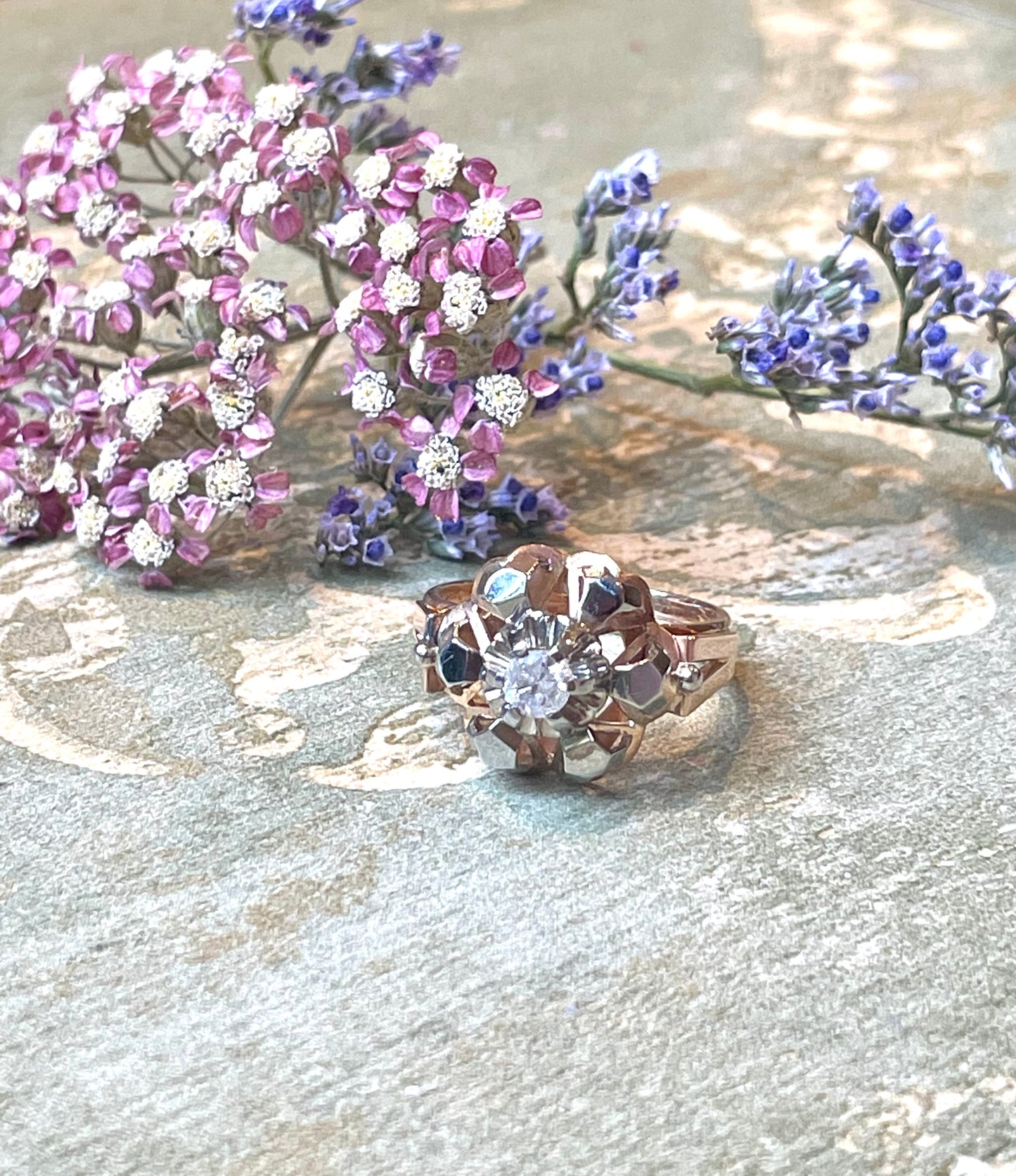 Affascinante cocktail ring con diamante, anni ‘40