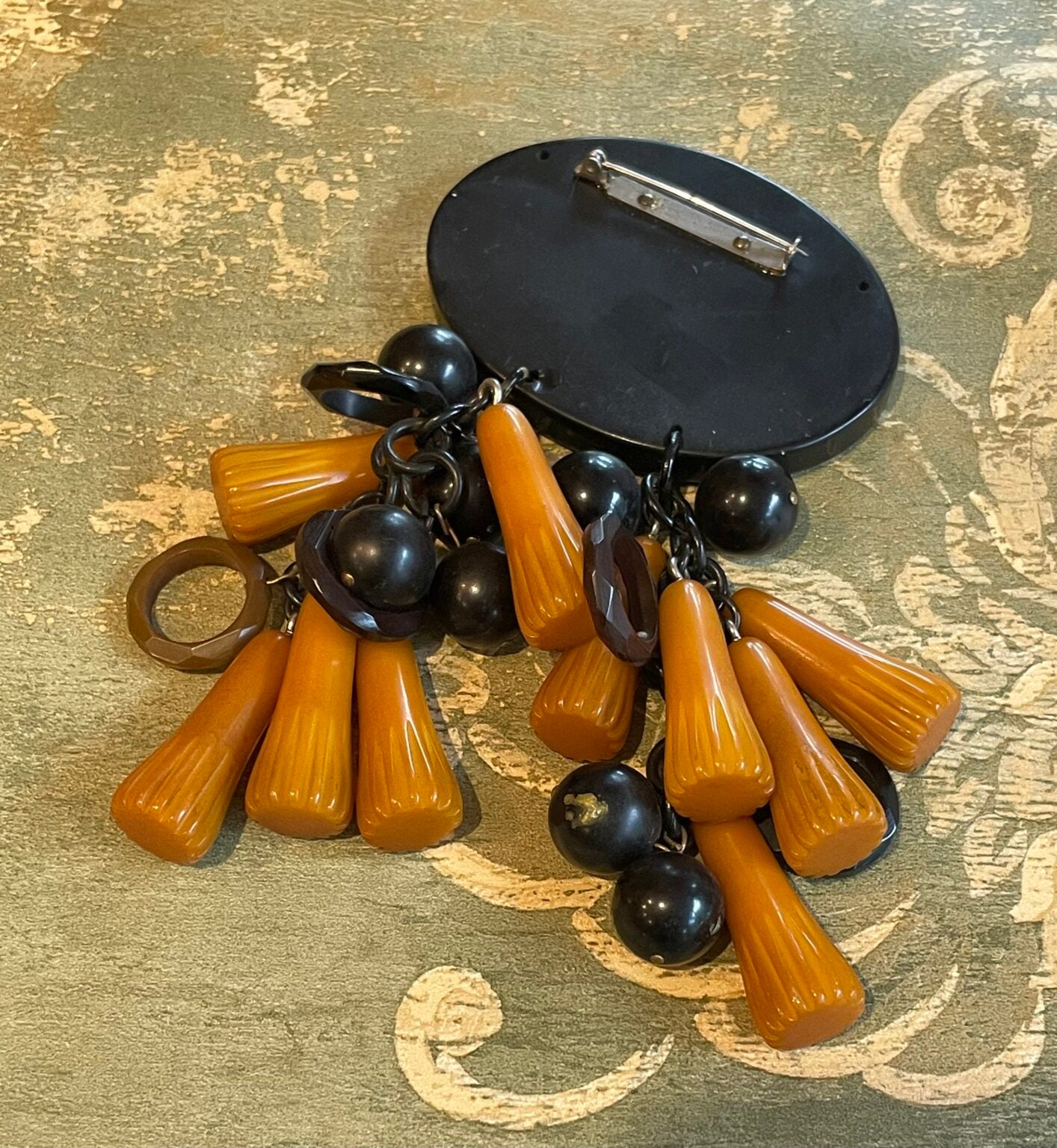 Bakelite brooch, France 1940s