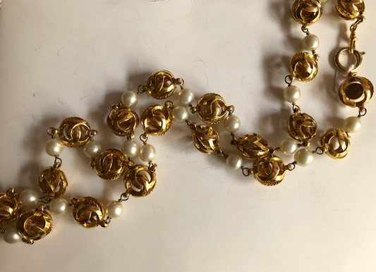 Collana con catena dorata e perle, Chanel 1988