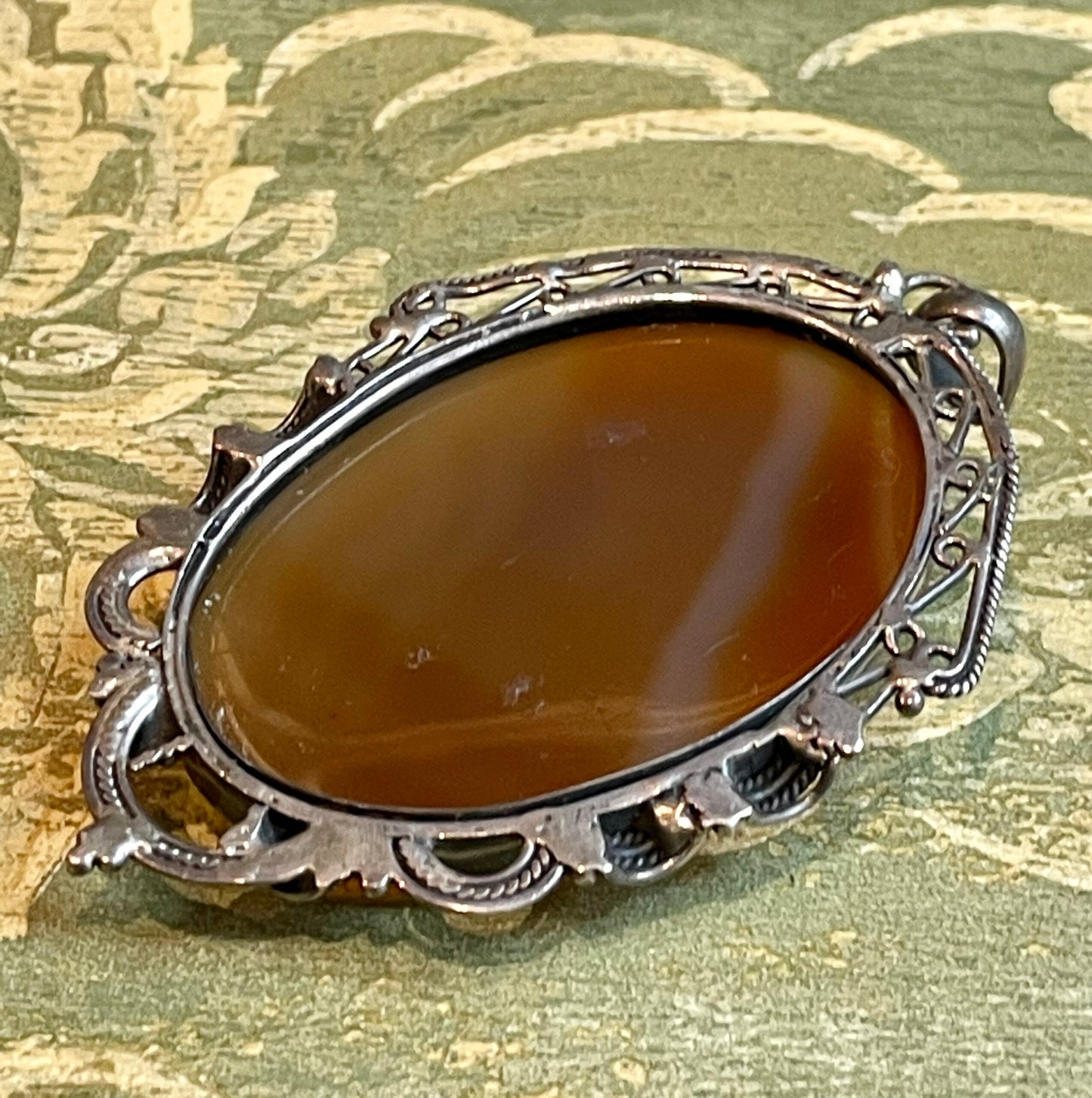 Silver and agate pendant, Art Nouveau